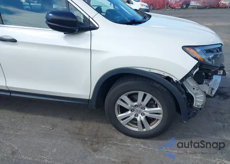 2018 Honda Pilot Lx z USA, uszkodzony, nr VIN 5FNYF6H11JB022268